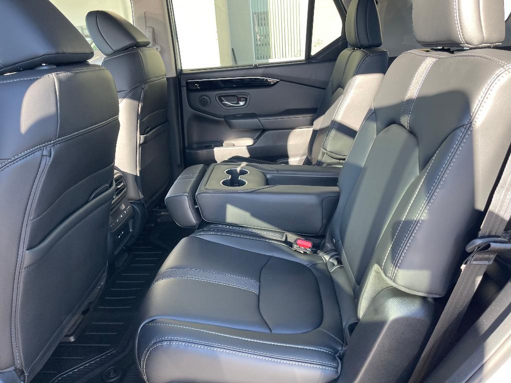 new 2025 Honda Pilot car, priced at $50,003