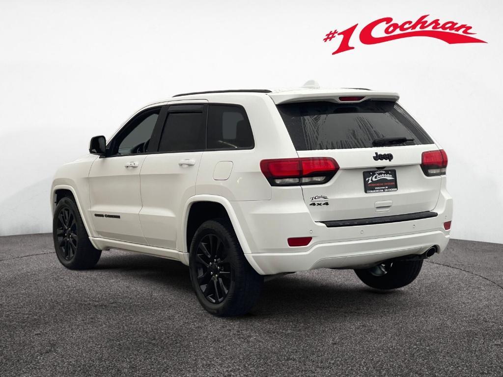 used 2017 Jeep Grand Cherokee car, priced at $13,900
