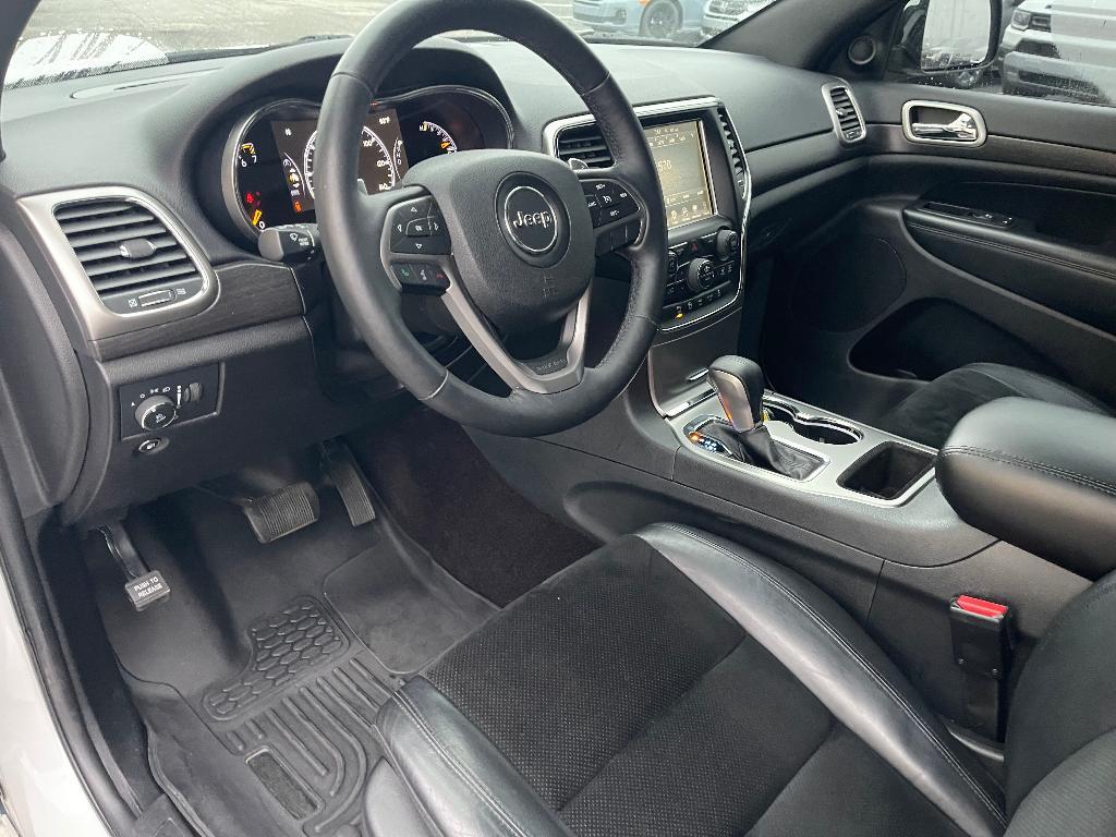 used 2017 Jeep Grand Cherokee car, priced at $14,800