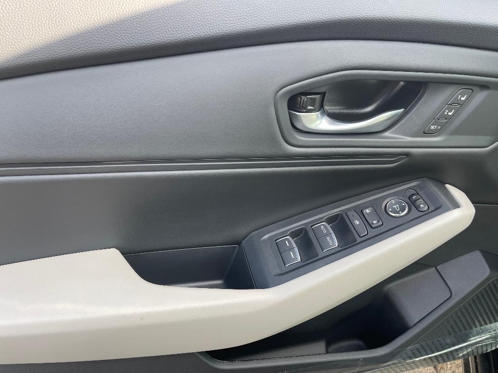 new 2025 Honda Accord Hybrid car, priced at $34,573