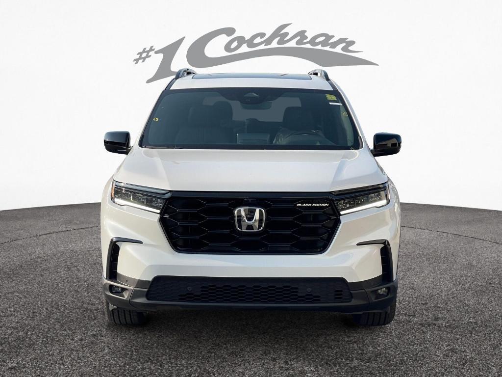 new 2025 Honda Pilot car, priced at $52,231