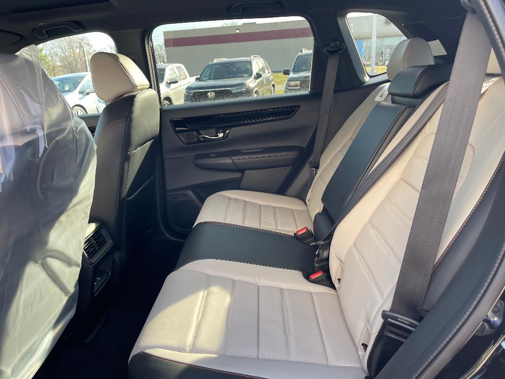 new 2026 Honda CR-V Hybrid car, priced at $40,758