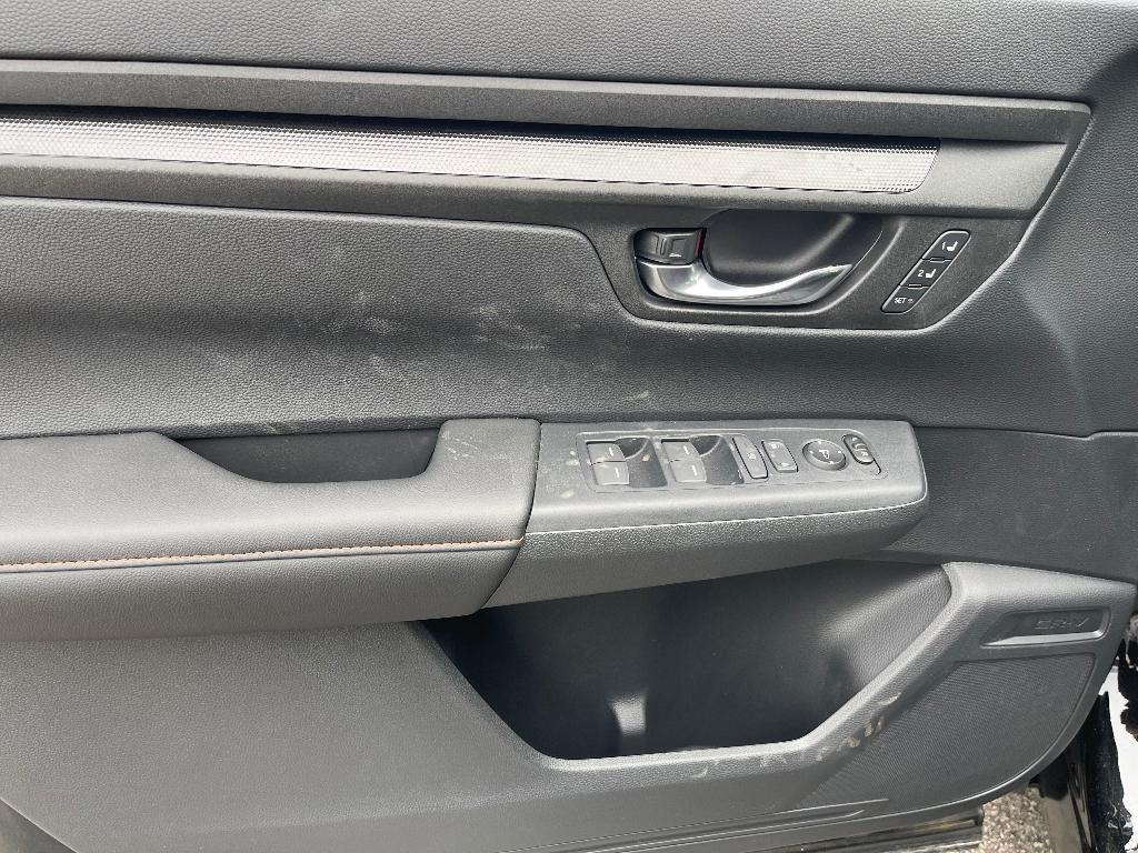 new 2026 Honda CR-V Hybrid car, priced at $39,683