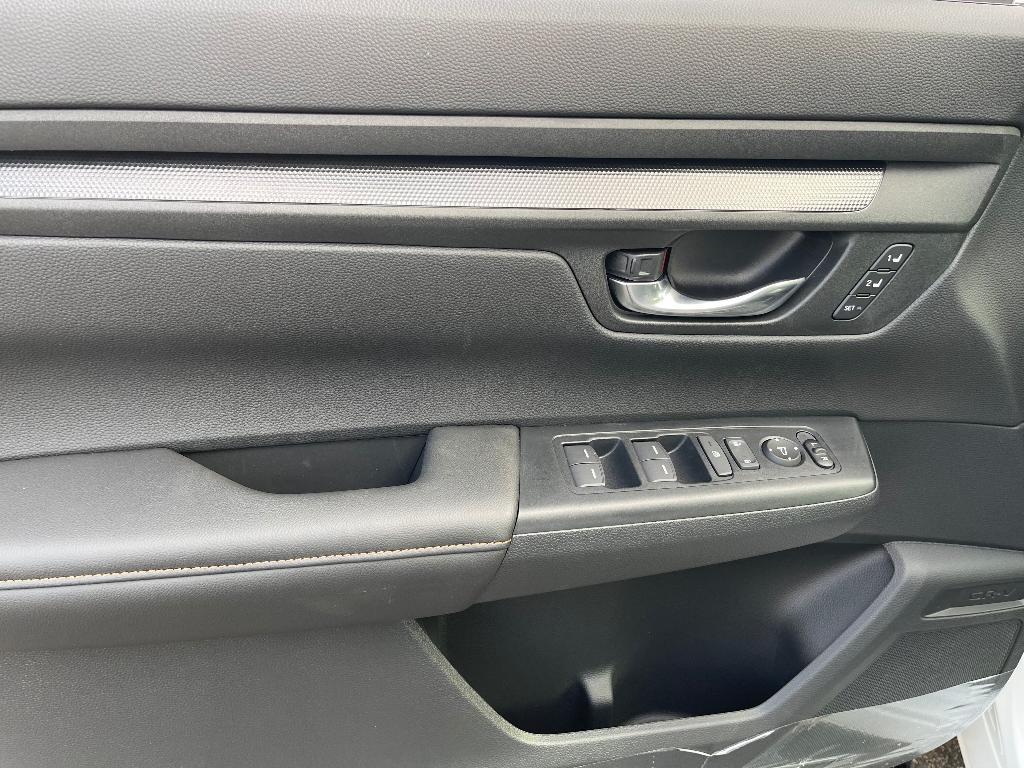 new 2026 Honda CR-V Hybrid car, priced at $40,115