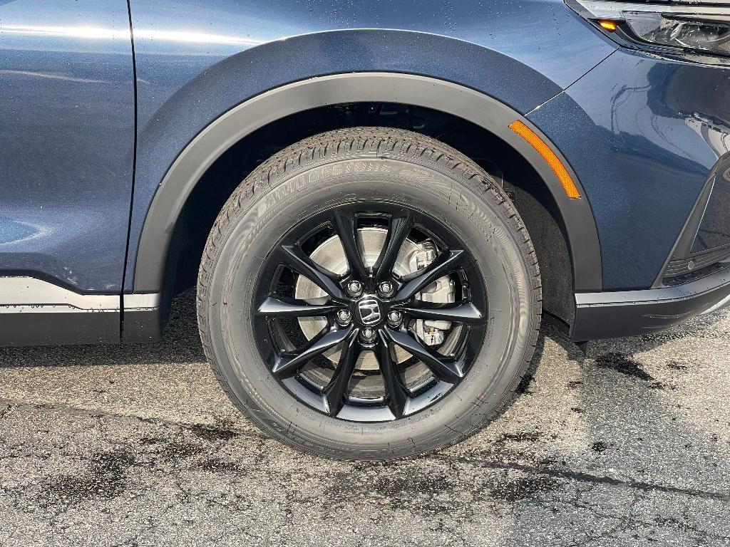 new 2026 Honda CR-V Hybrid car, priced at $39,683