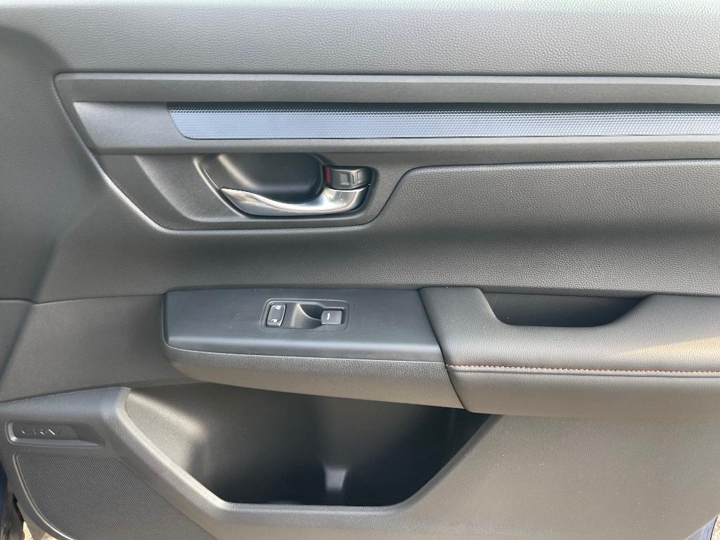 new 2026 Honda CR-V Hybrid car, priced at $39,683