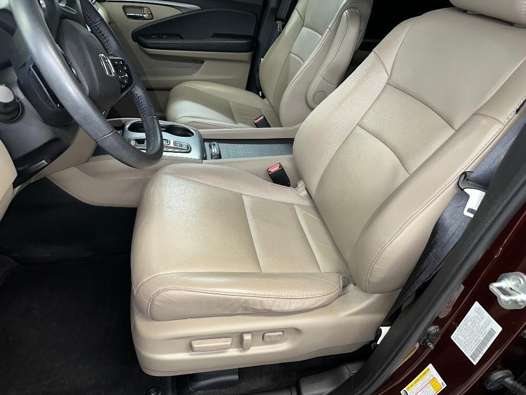 used 2022 Honda Pilot car, priced at $35,800