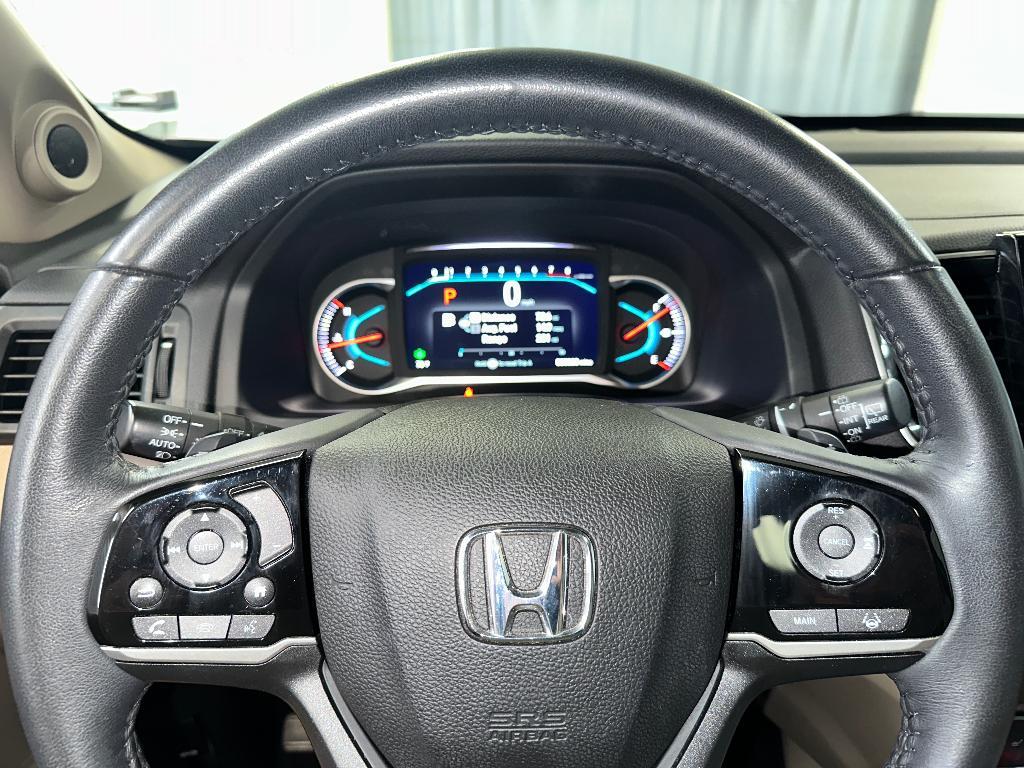 used 2022 Honda Pilot car, priced at $35,800