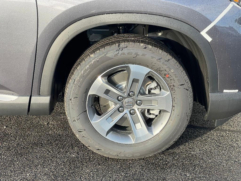 new 2025 Honda Pilot car, priced at $42,868