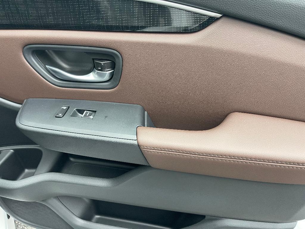 new 2025 Honda Pilot car, priced at $50,704