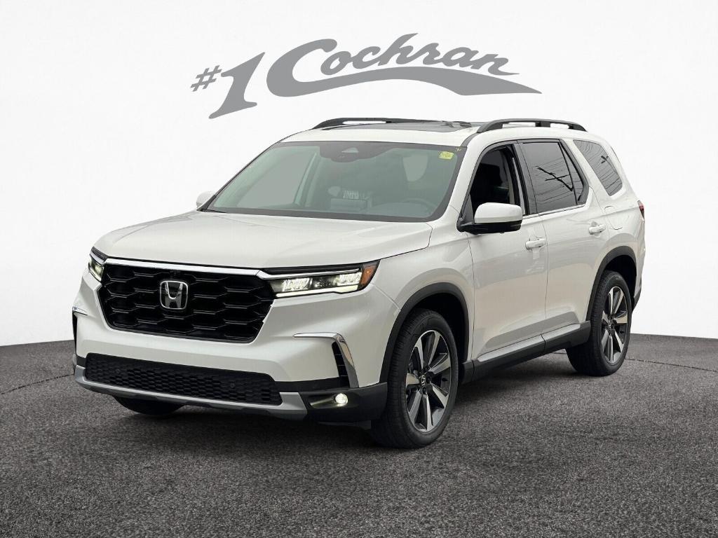 new 2025 Honda Pilot car, priced at $50,704