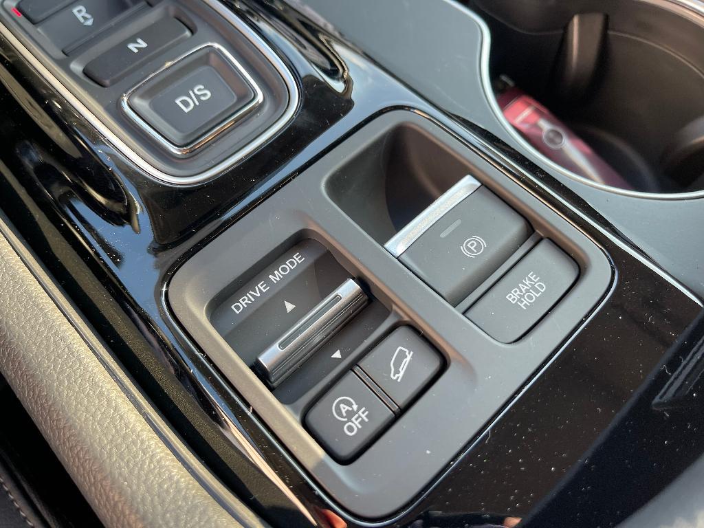 new 2025 Honda Pilot car, priced at $47,339