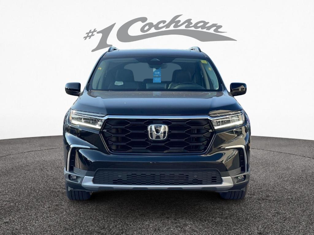 new 2025 Honda Pilot car, priced at $48,839