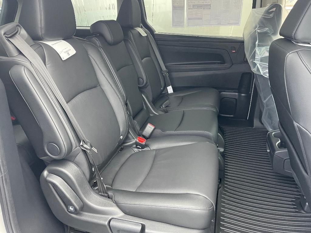 new 2026 Honda Odyssey car, priced at $42,164