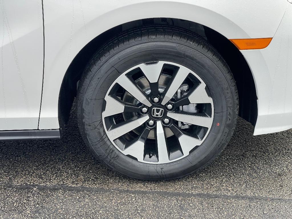 new 2026 Honda Odyssey car, priced at $42,164