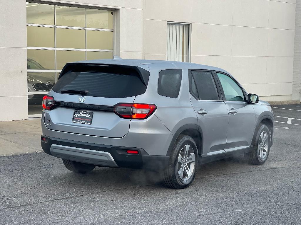 used 2025 Honda Pilot car