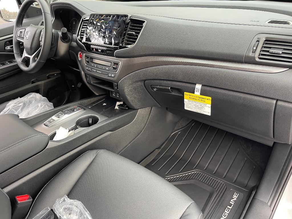 new 2025 Honda Ridgeline car, priced at $40,792