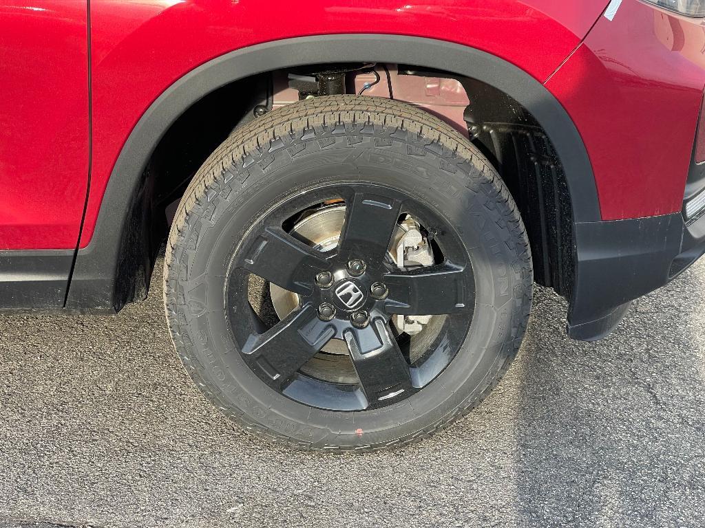 new 2025 Honda Ridgeline car, priced at $43,393