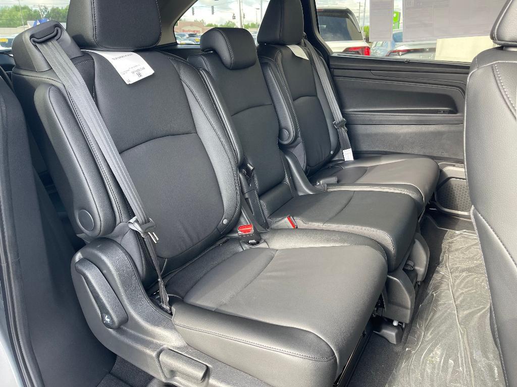 new 2025 Honda Odyssey car, priced at $42,050