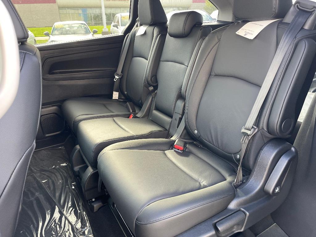 new 2025 Honda Odyssey car, priced at $42,050