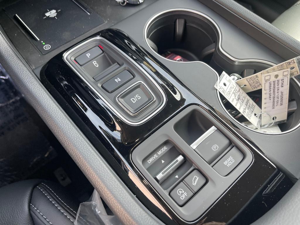 new 2025 Honda Pilot car, priced at $43,842