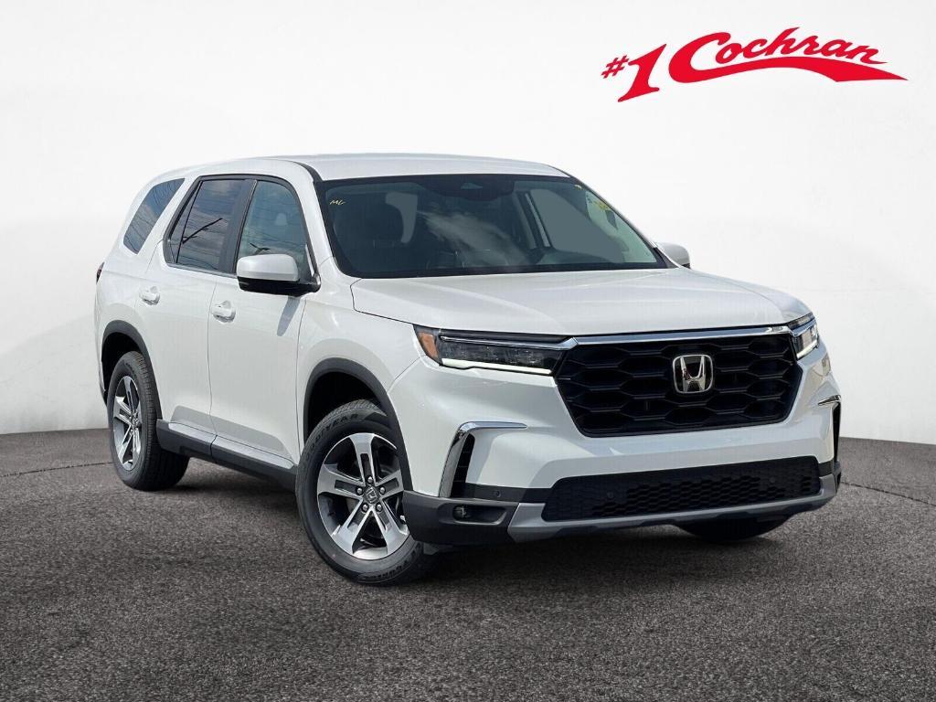 new 2025 Honda Pilot car, priced at $43,842