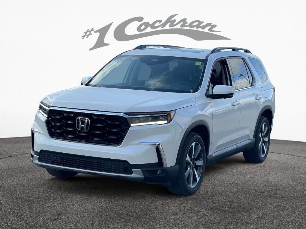 new 2025 Honda Pilot car, priced at $51,054