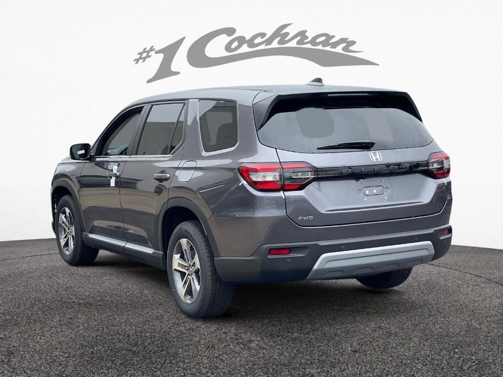 new 2025 Honda Pilot car, priced at $44,915