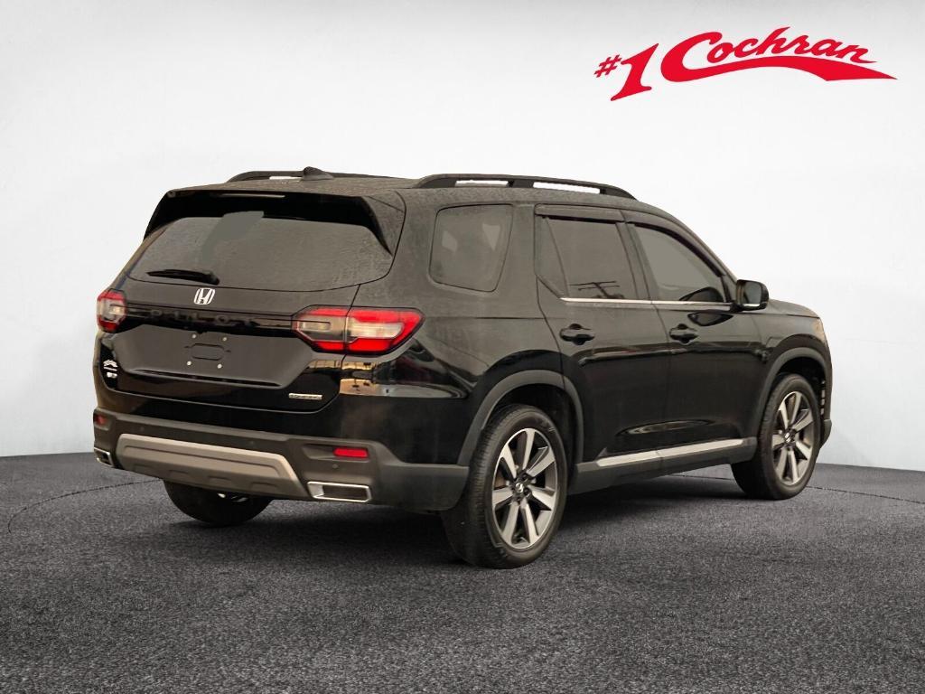 new 2024 Honda Pilot car, priced at $50,375