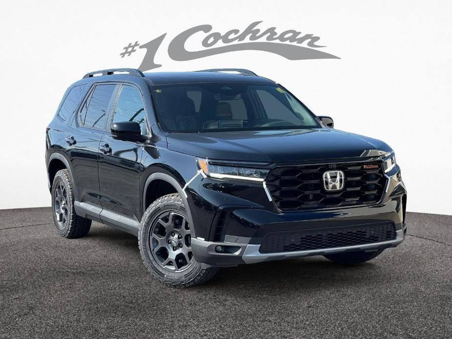 new 2025 Honda Pilot car, priced at $48,551