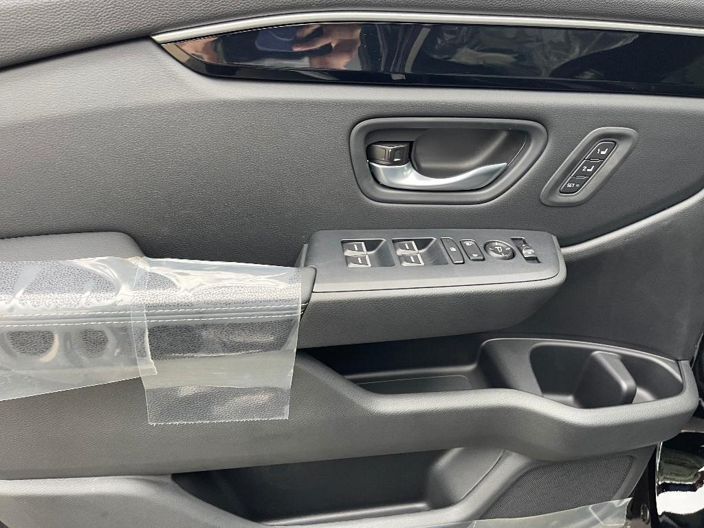 new 2025 Honda Pilot car, priced at $45,433