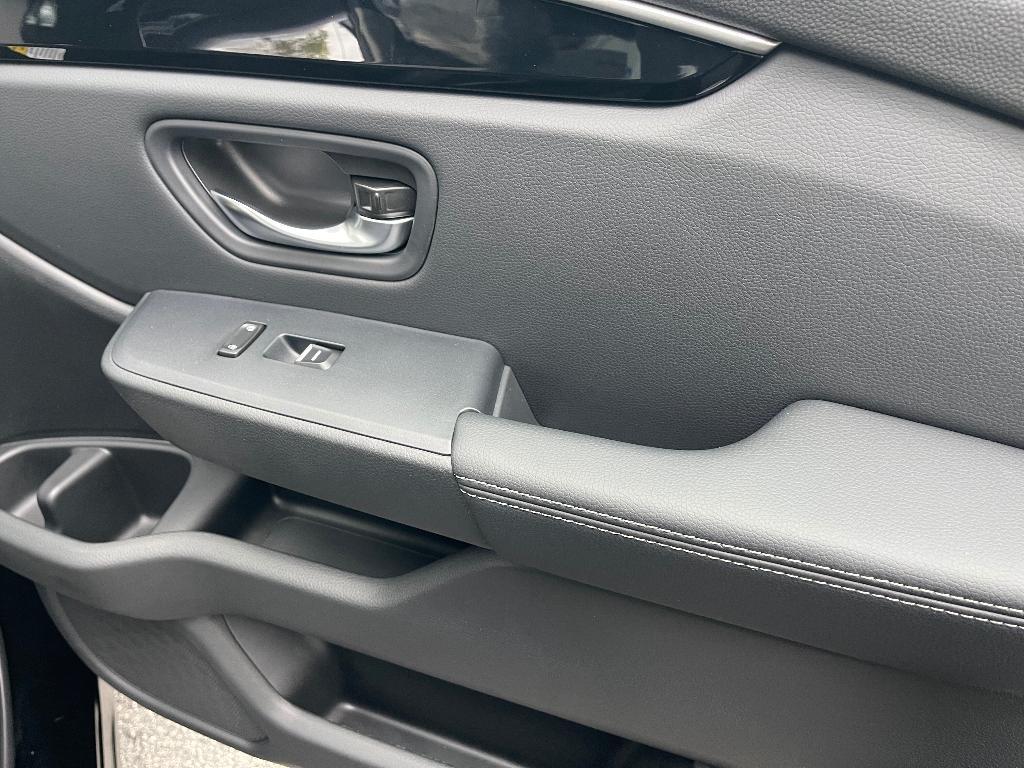 new 2025 Honda Pilot car, priced at $45,433