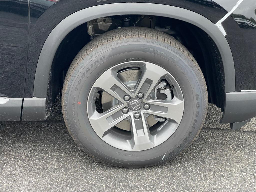 new 2025 Honda Pilot car, priced at $45,433
