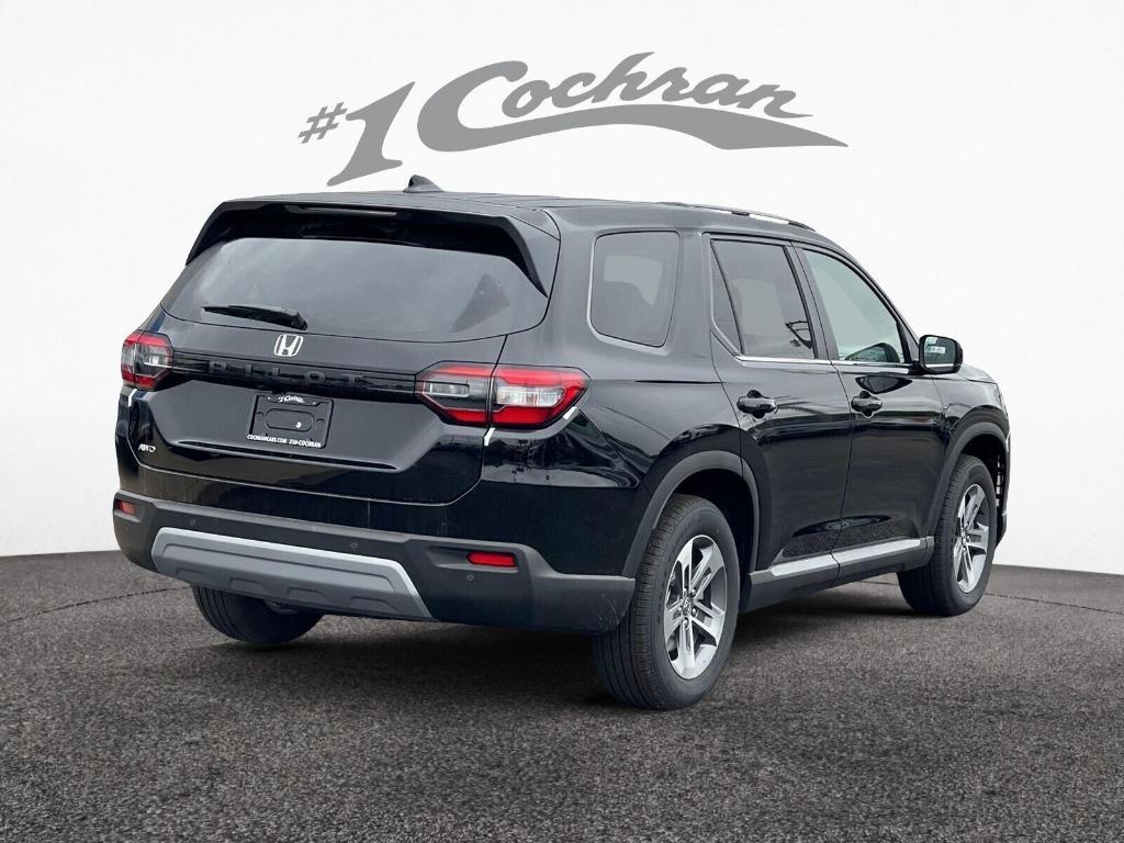 new 2025 Honda Pilot car, priced at $45,433
