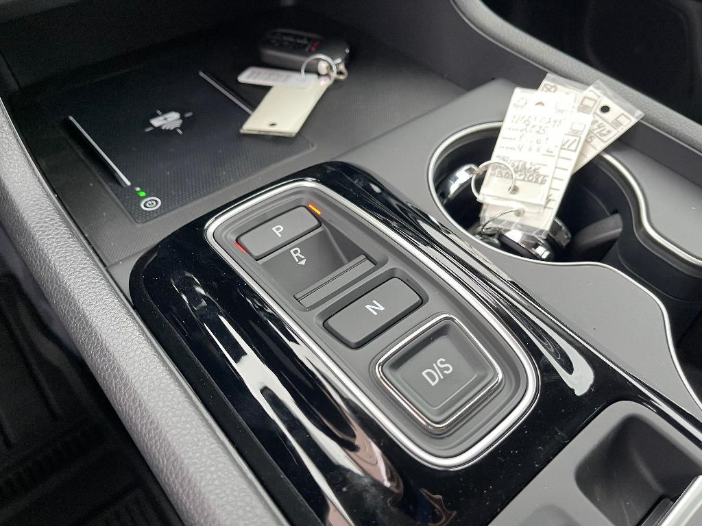 new 2025 Honda Pilot car, priced at $45,433