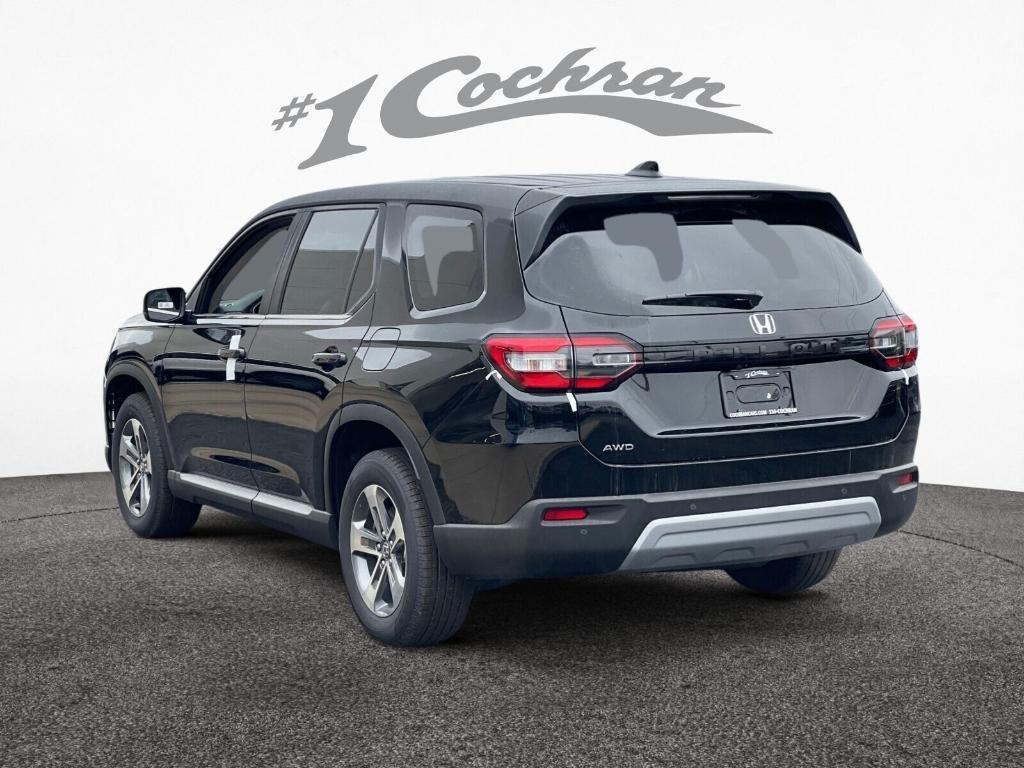 new 2025 Honda Pilot car, priced at $45,433