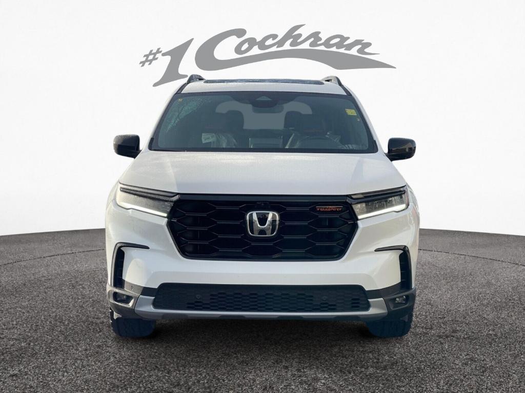 new 2025 Honda Pilot car, priced at $48,314