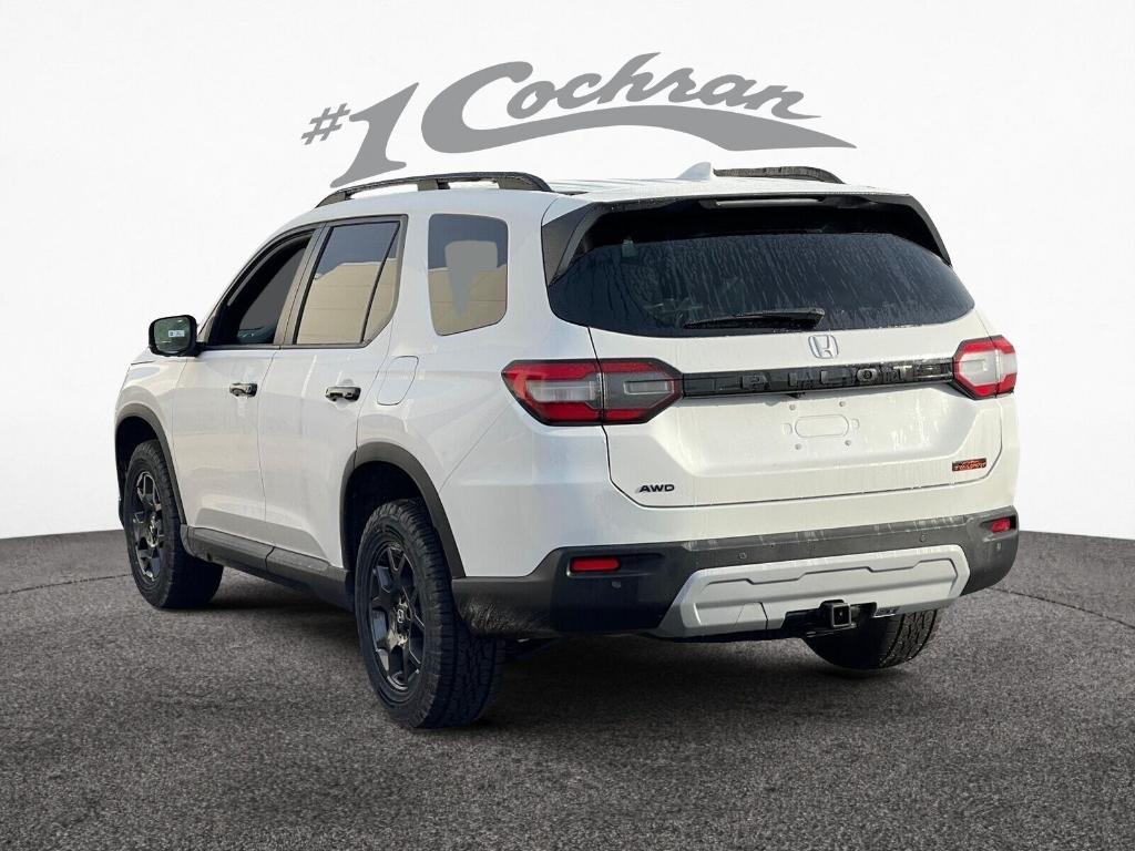 new 2025 Honda Pilot car, priced at $48,314