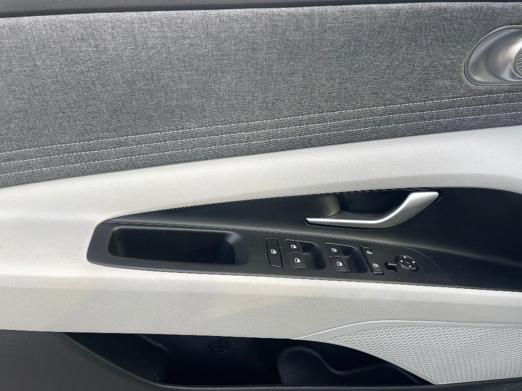 used 2022 Hyundai Elantra car, priced at $17,900
