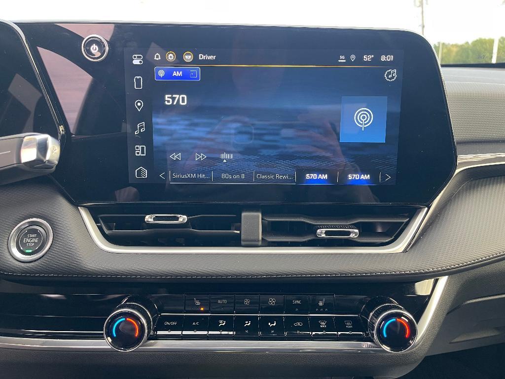 used 2025 Chevrolet Equinox car, priced at $30,200