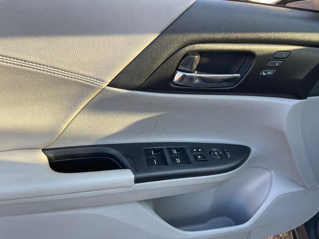 used 2013 Honda Accord car, priced at $13,000