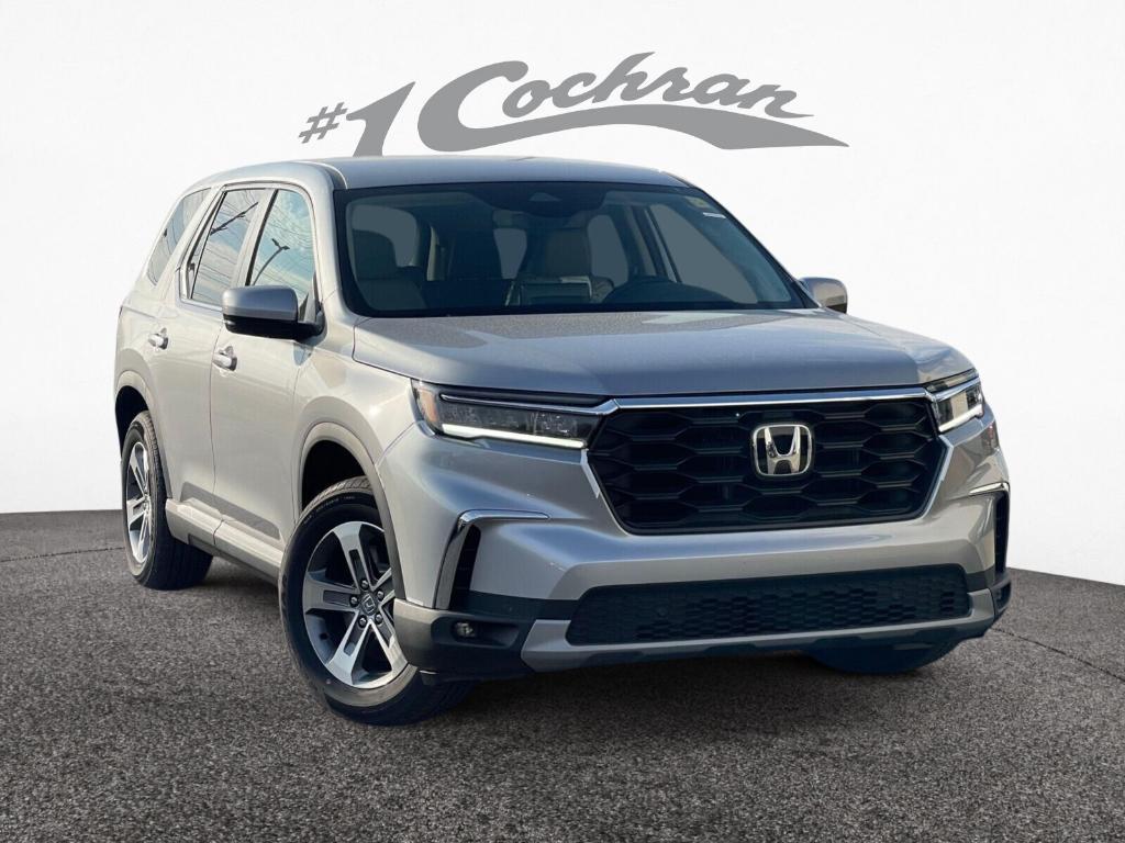 new 2025 Honda Pilot car, priced at $44,368