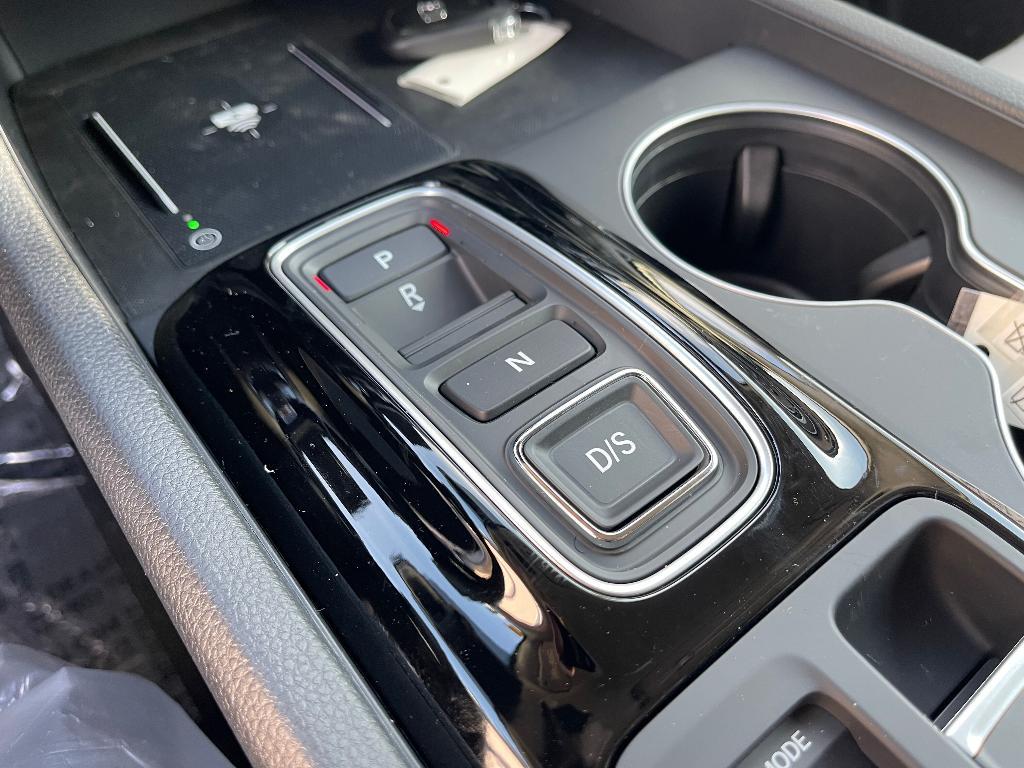 new 2025 Honda Pilot car, priced at $44,368