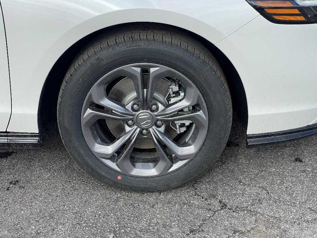new 2025 Honda Accord Hybrid car, priced at $35,004