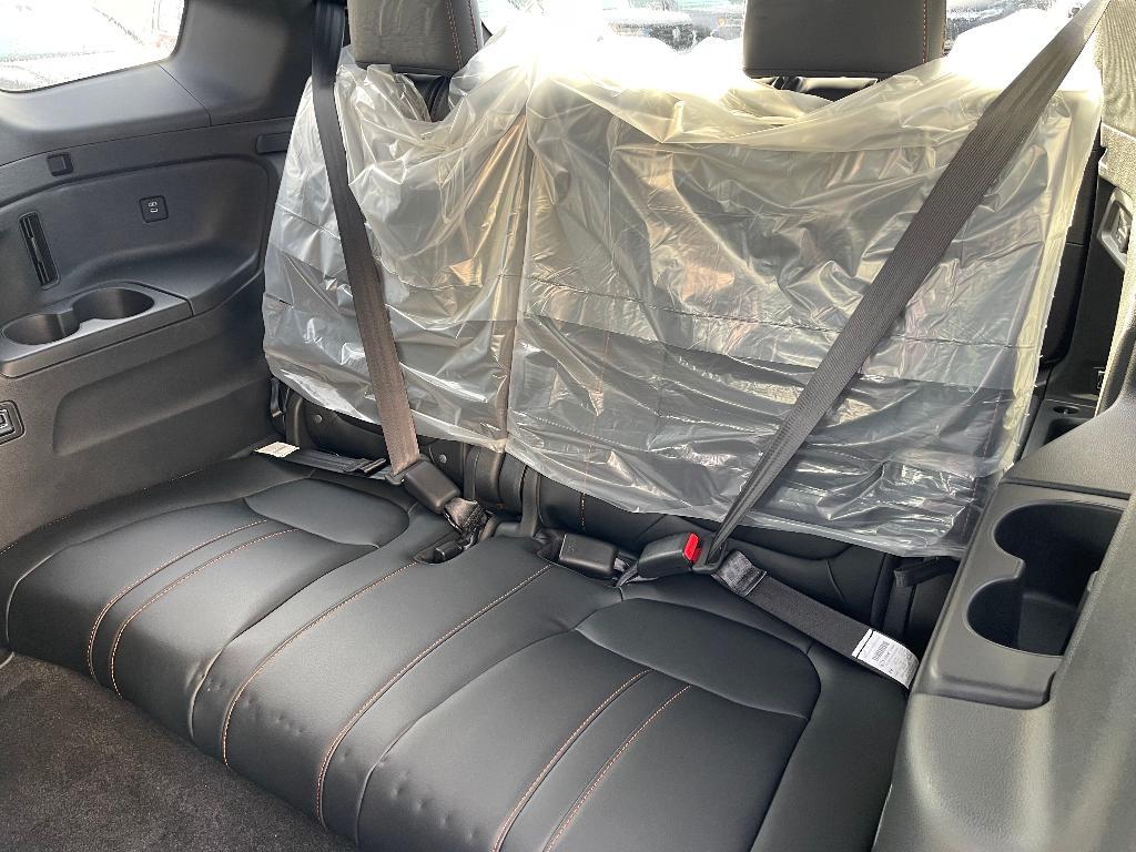 new 2025 Honda Pilot car, priced at $49,186