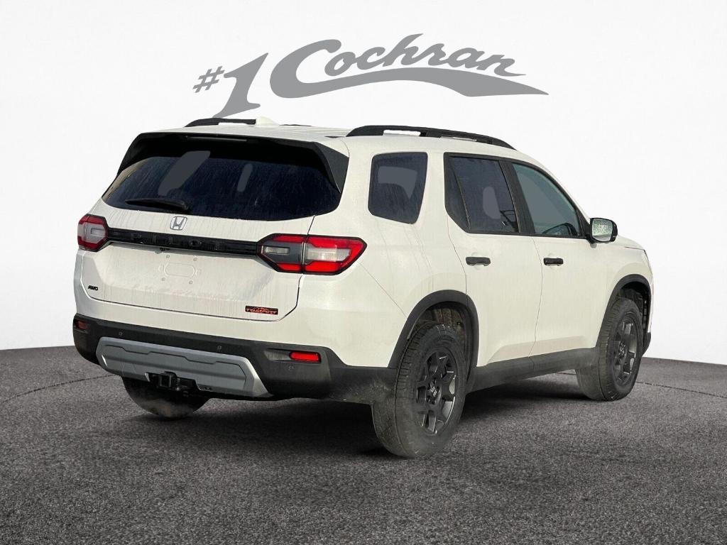 new 2025 Honda Pilot car, priced at $49,186