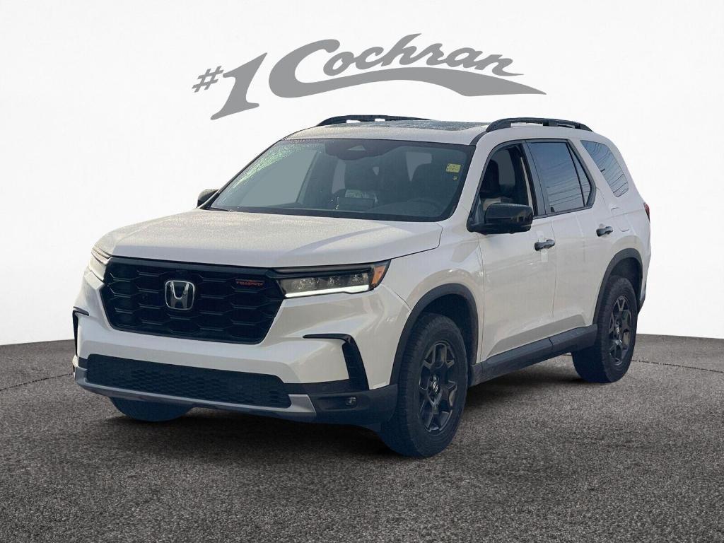 new 2025 Honda Pilot car, priced at $49,186