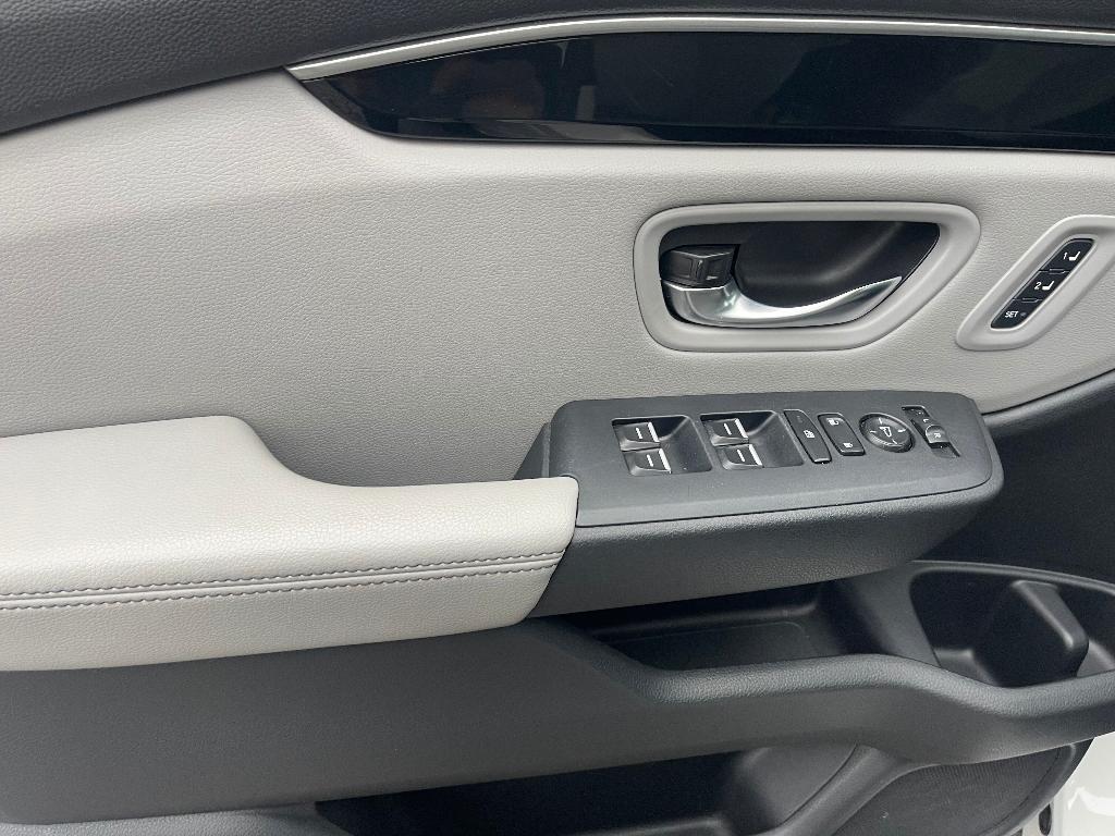 used 2023 Honda Pilot car, priced at $36,897
