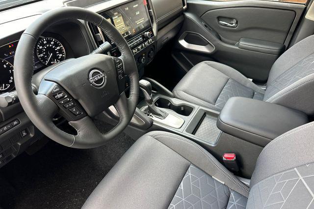 new 2025 Nissan Frontier car