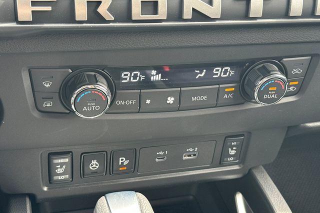 new 2025 Nissan Frontier car